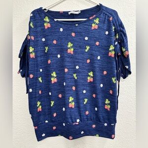 Rickis strawberry Top with Drawstring Shoulders size M